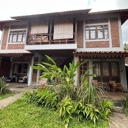 Saka Homestay Boutique & Cafe Magelang Kültér fotó