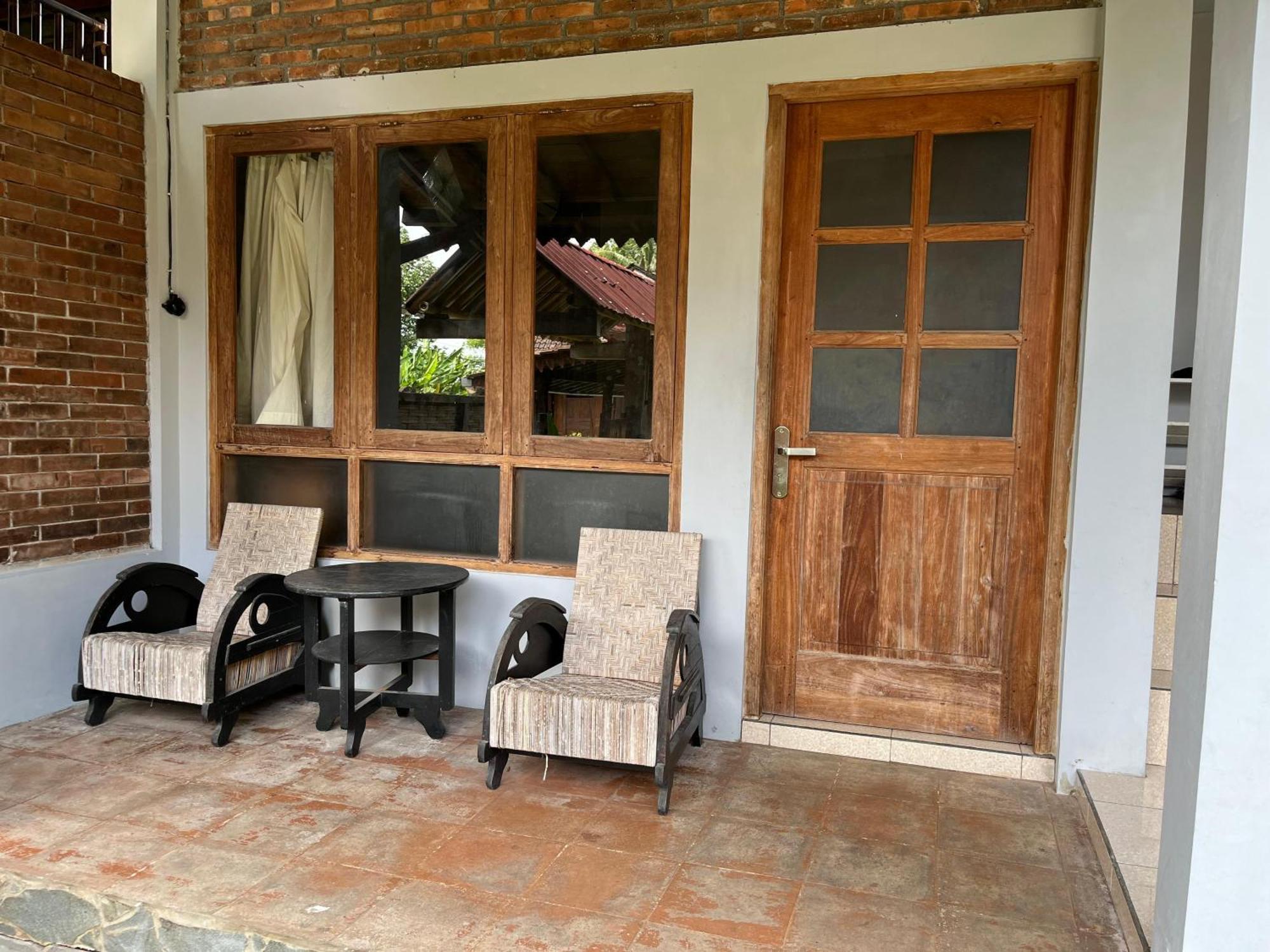 Saka Homestay Boutique & Cafe Magelang Kültér fotó